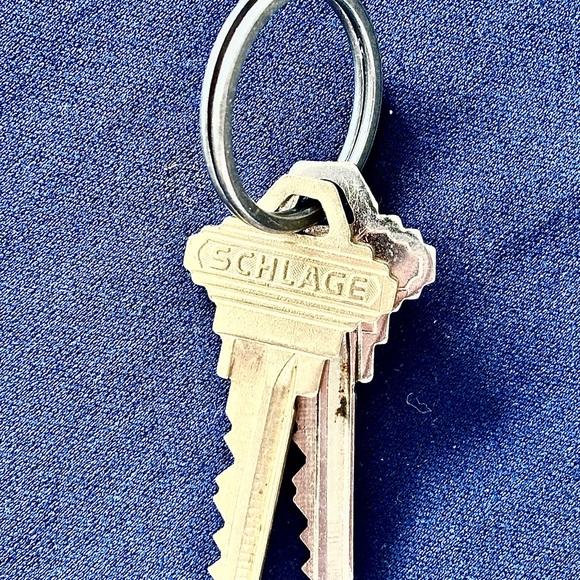 “SCHLAGE” POLISHED KEYED DEADBOLT… - Picture 9 of 10